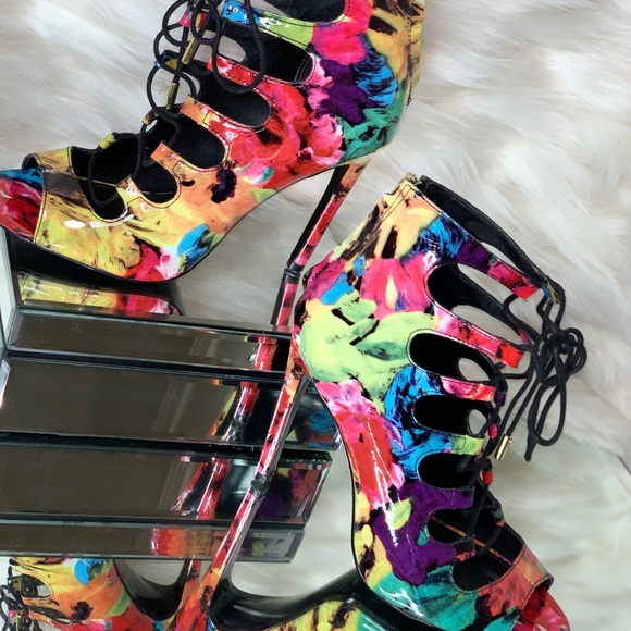 Steve Madden, Cythiaa, Multicolored Floral Heels - Picture 2 of 3